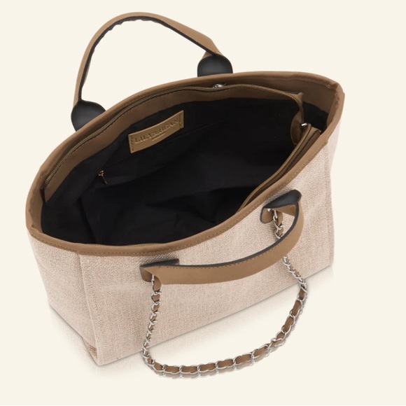 New!!  Lily&Bean Tote bag and matching brand new makeup bag.Monogrammed with LNR - Picture 9 of 9